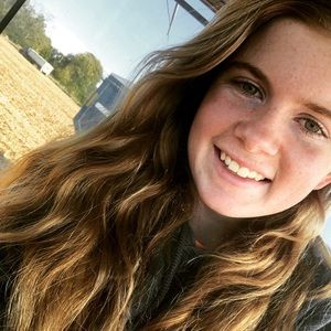 Meet your Posher, Ella